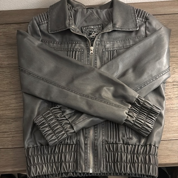 EUC [Beverly Hills Polo Club] Dark Gray Zip-Up Leather Jacket Women’s Sz Medium - Picture 5 of 12